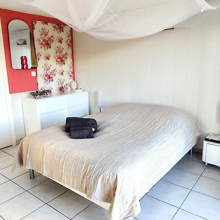Studio Le Romantique A 20 Kms De Nice Bendejun Bagian luar foto